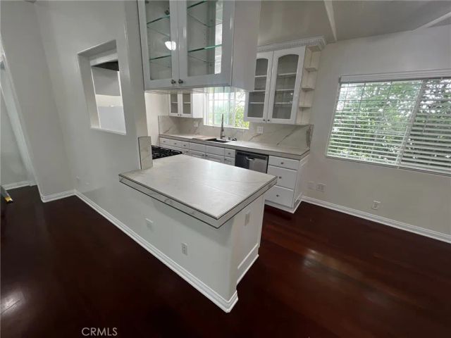 323 S Francisca, Redondo Beach, CA 60277