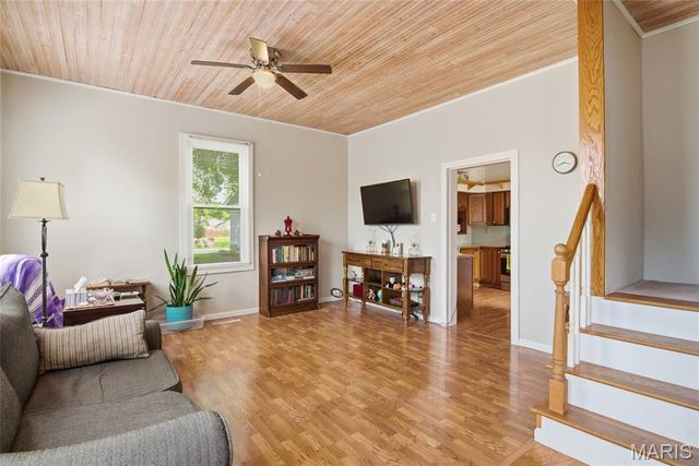 403 S Johnson Street, New Athens, IL 62264