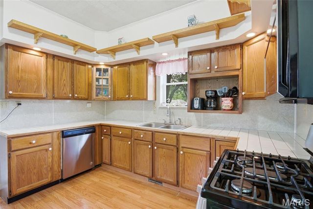 403 S Johnson Street, New Athens, IL 62264