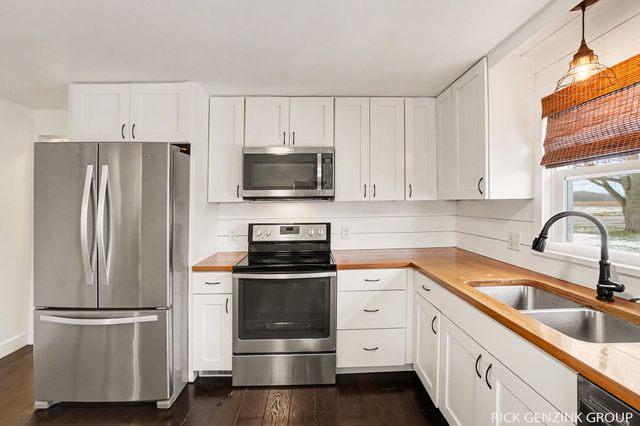 5257 146th Avenue, Holland, MI 49423