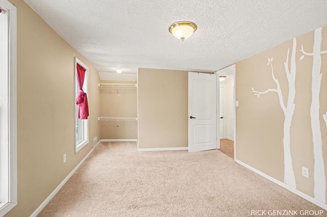 5257 146th Avenue, Holland, MI 49423