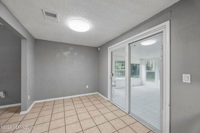 2586 SPRING LAKE Road W, Jacksonville, FL 32210