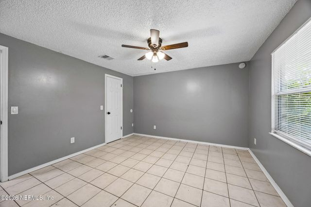 2586 SPRING LAKE Road W, Jacksonville, FL 32210
