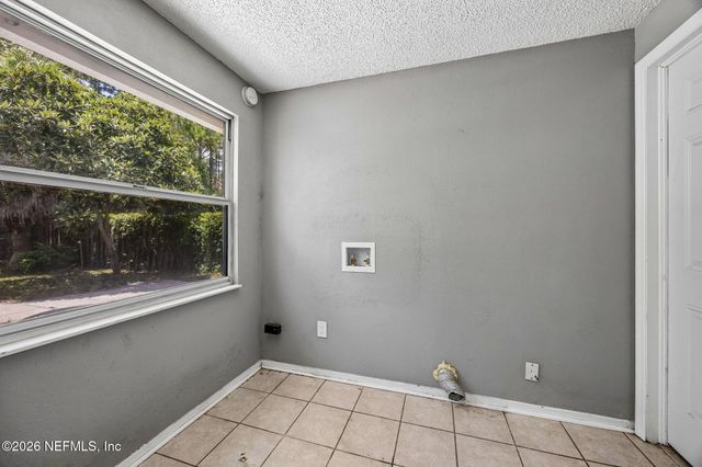 2586 SPRING LAKE Road W, Jacksonville, FL 32210