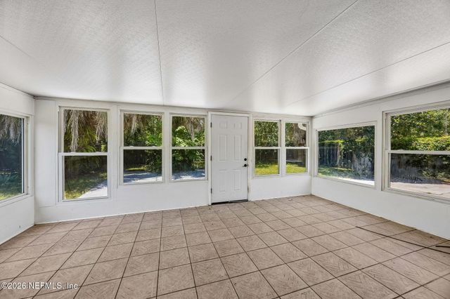 2586 SPRING LAKE Road W, Jacksonville, FL 32210