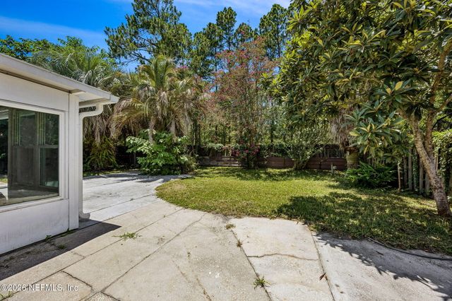 2586 SPRING LAKE Road W, Jacksonville, FL 32210