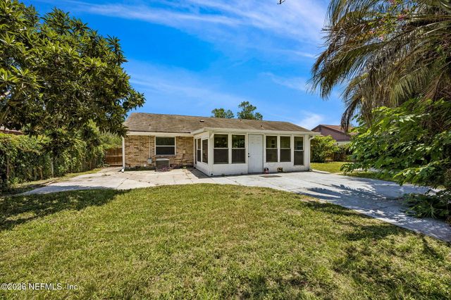 2586 SPRING LAKE Road W, Jacksonville, FL 32210