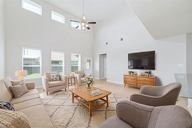 2707 Golden Hills Court, Fresno, TX 77545