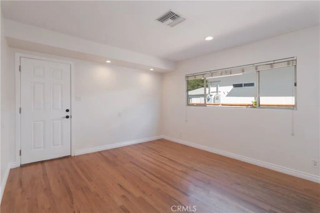 6045 Teesdale Avenue, North Hollywood, CA 91606