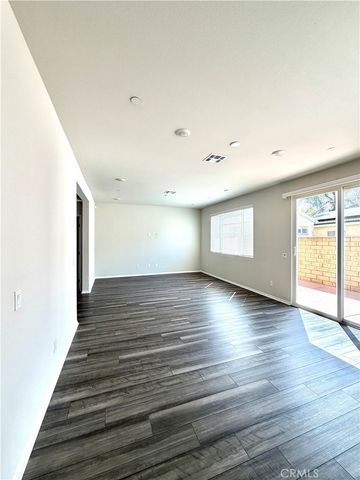 2872 schmidt privado, Ontario, CA 91761