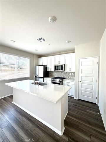 2872 schmidt privado, Ontario, CA 91761