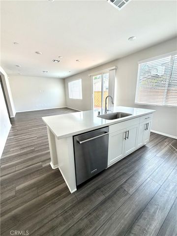 2872 schmidt privado, Ontario, CA 91761