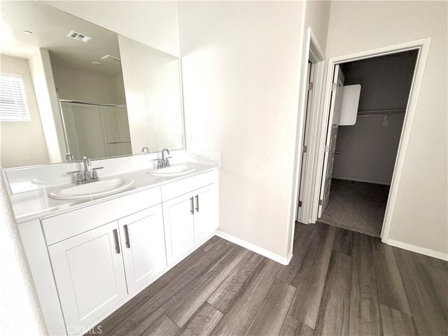 2872 schmidt privado, Ontario, CA 91761