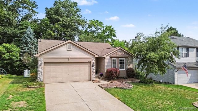 5576 Juneberry Court, Waterford Charter Township, MI 48329