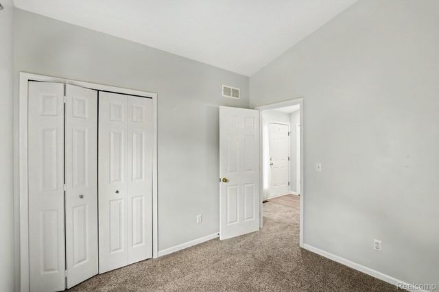 5576 Juneberry Court, Waterford Charter Township, MI 48329