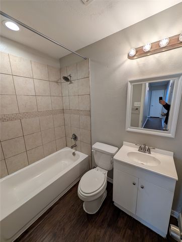 4725 Leonard Street, Forest Hill, TX 76119