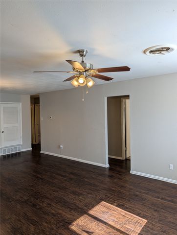 4725 Leonard Street, Forest Hill, TX 76119