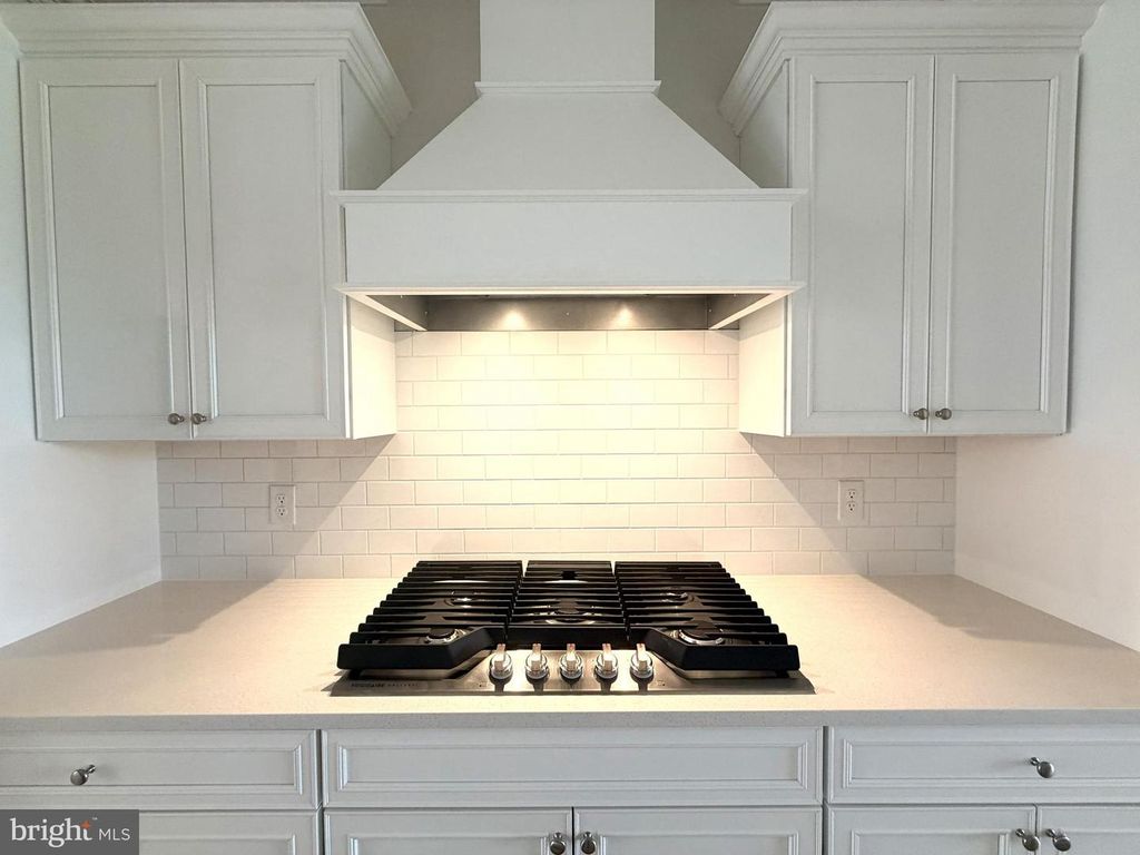 Image 3 of property listing at 2141 WINTERBERRY LN, Cambridge, MD 21613