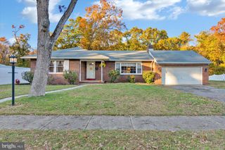 126 CREST AVE, Berlin, NJ 08009