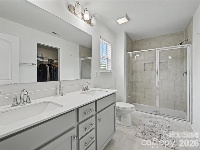 5125 Arbordale Way, Mount Holly, NC 28120