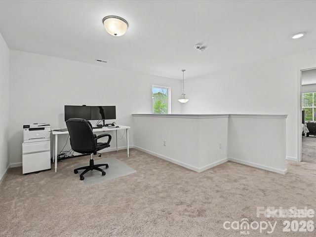 5125 Arbordale Way, Mount Holly, NC 28120