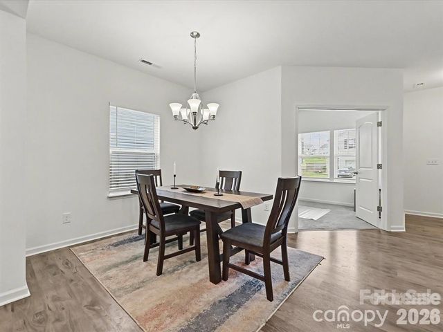 5125 Arbordale Way, Mount Holly, NC 28120