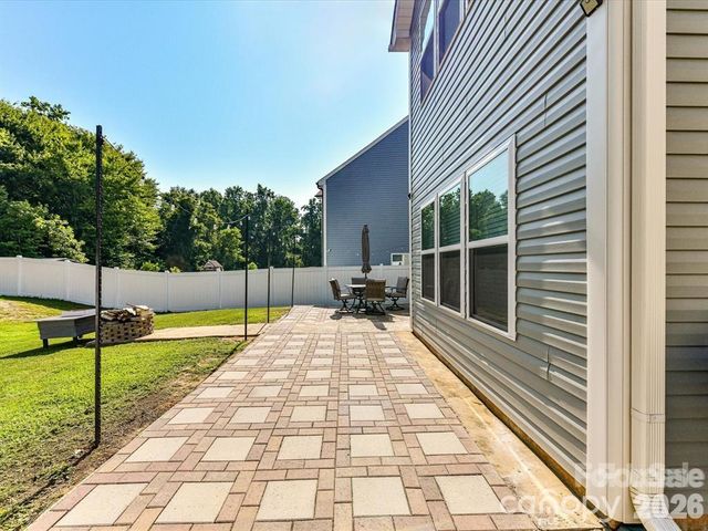 5125 Arbordale Way, Mount Holly, NC 28120