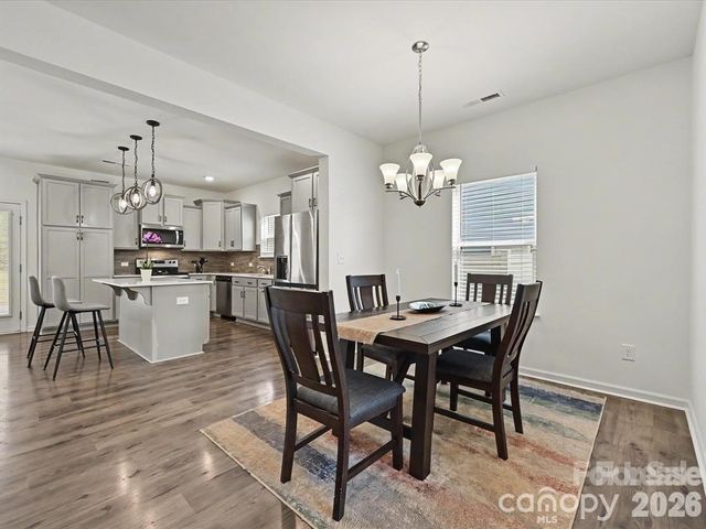 5125 Arbordale Way, Mount Holly, NC 28120