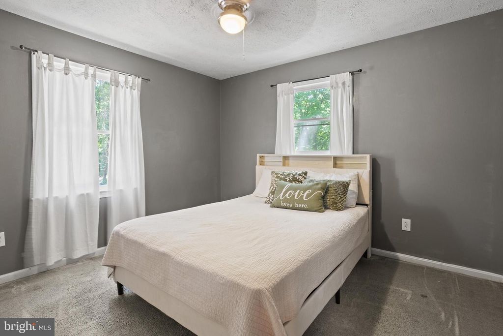 Image 17 of property listing at 26587 YOWAISKI MILL RD, Mechanicsville, MD 20659