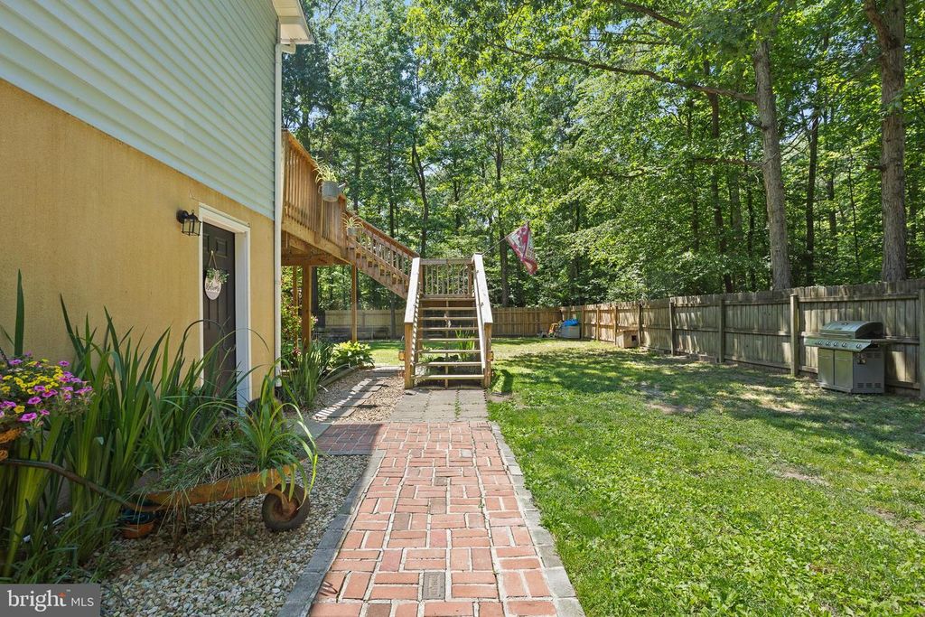 Image 25 of property listing at 26587 YOWAISKI MILL RD, Mechanicsville, MD 20659