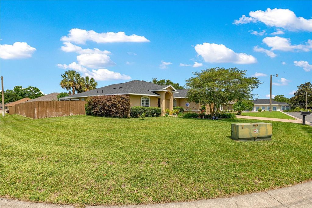 2208 SE 24TH TERRACE, Ocala, FL 34471