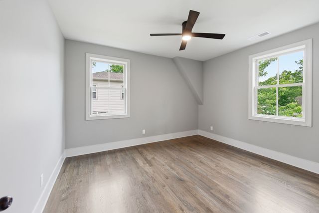 302 50th Ave, N, Nashville, TN 37209