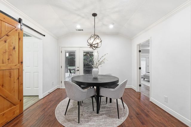 1320 Woodvine Drive, Houston, TX 77055