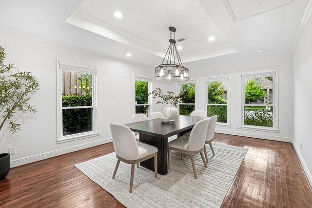 1320 Woodvine Drive, Houston, TX 77055