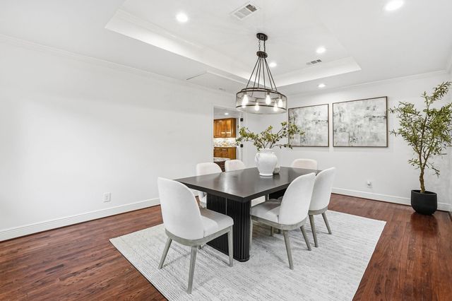 1320 Woodvine Drive, Houston, TX 77055