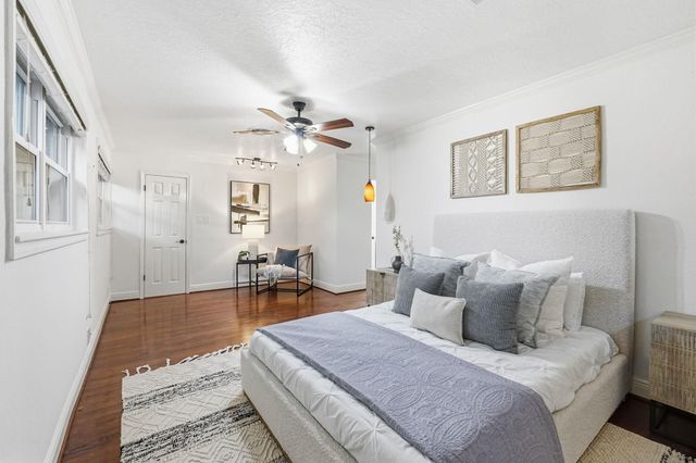 1320 Woodvine Drive, Houston, TX 77055