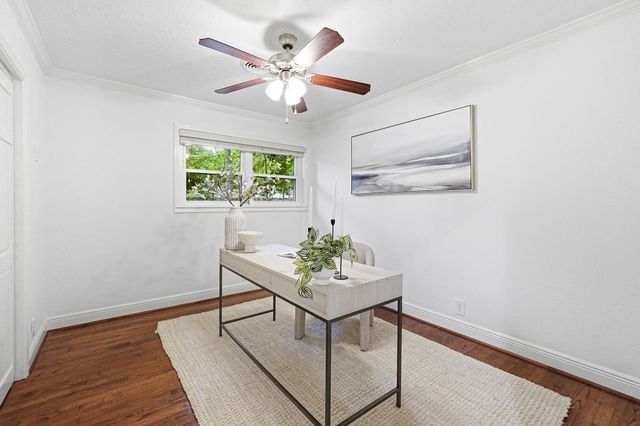 1320 Woodvine Drive, Houston, TX 77055