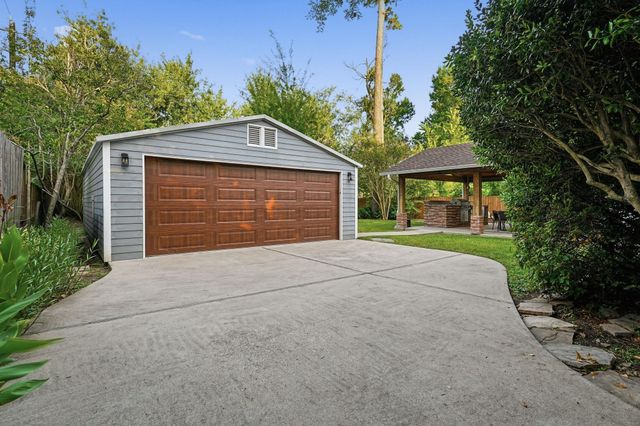 1320 Woodvine Drive, Houston, TX 77055