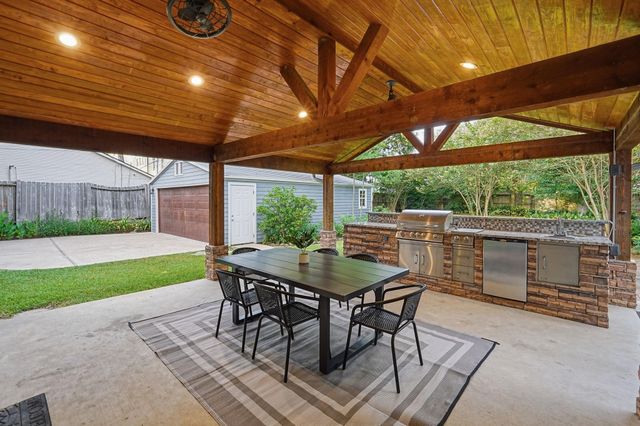 1320 Woodvine Drive, Houston, TX 77055