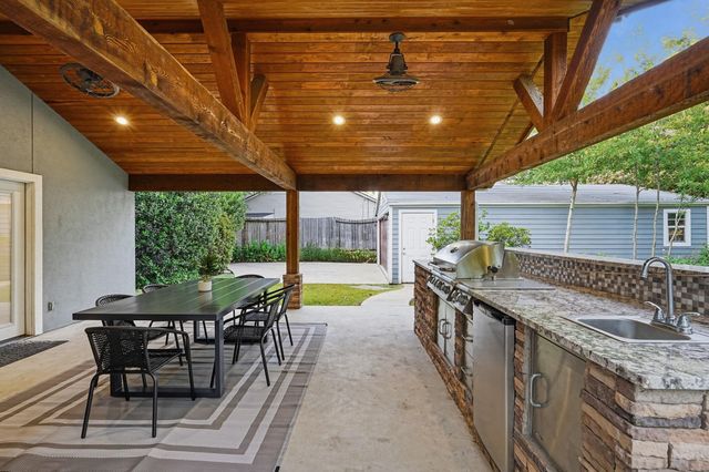 1320 Woodvine Drive, Houston, TX 77055