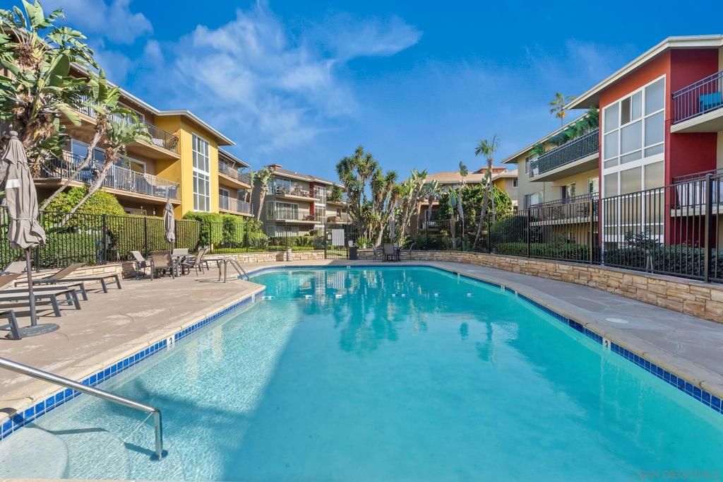 Image 25 of property listing at 5367 La Jolla Blvd 60, La Jolla, CA 92037