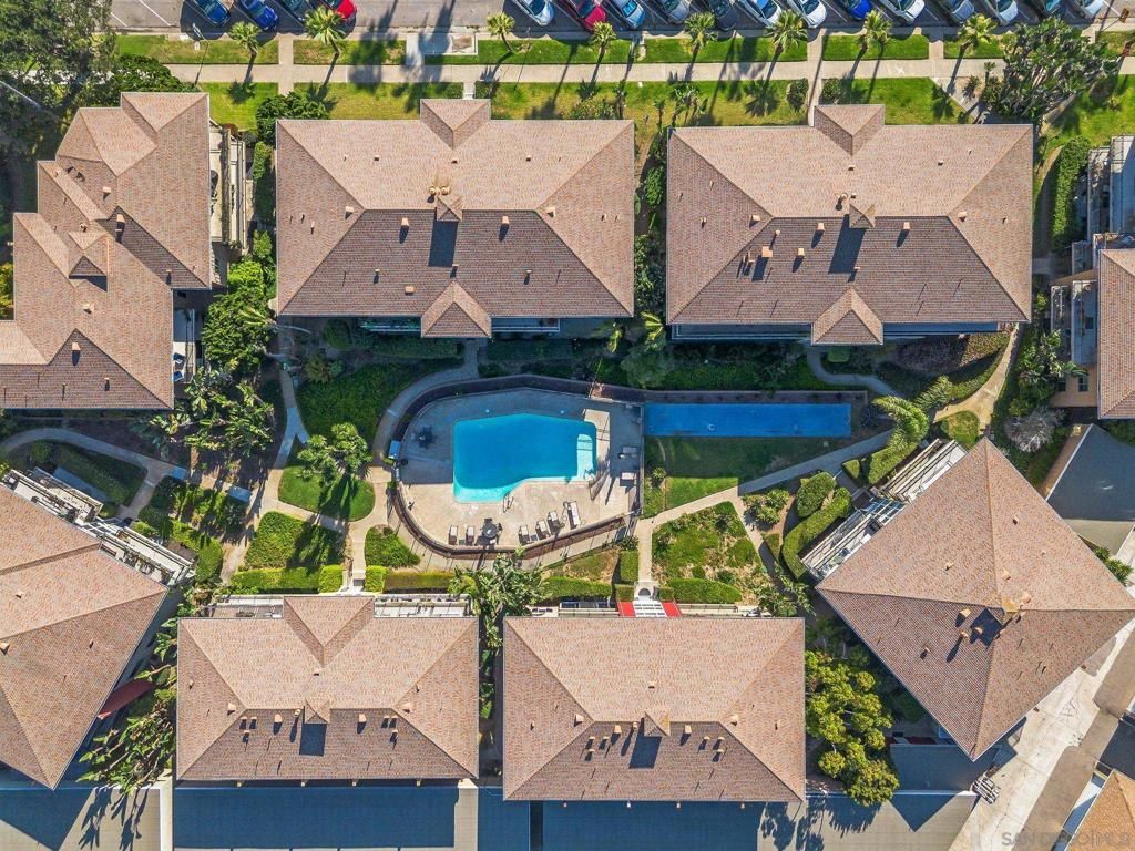 Image 31 of property listing at 5367 La Jolla Blvd 60, La Jolla, CA 92037