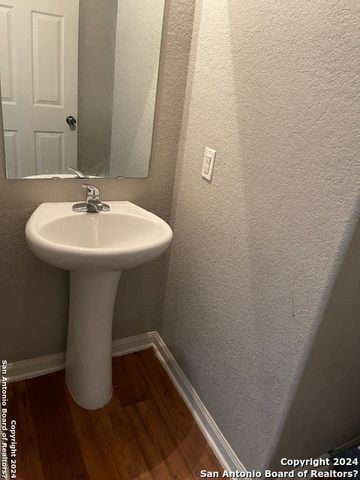 3930 Southern Field, San Antonio, TX 78222