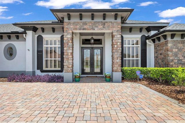 902 JOHNS POINT DRIVE, Winter Garden, FL 34787