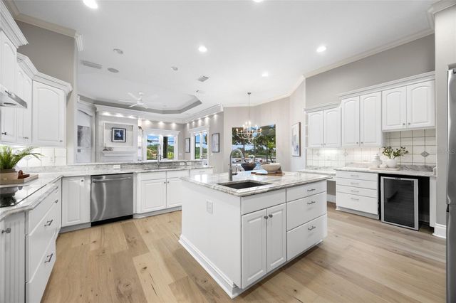 902 JOHNS POINT DRIVE, Winter Garden, FL 34787