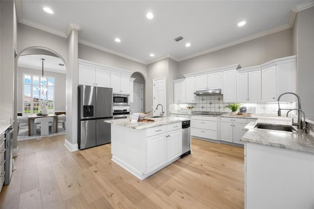 902 JOHNS POINT DRIVE, Winter Garden, FL 34787