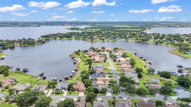 902 JOHNS POINT DRIVE, Winter Garden, FL 34787