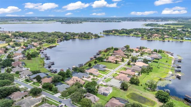 902 JOHNS POINT DRIVE, Winter Garden, FL 34787