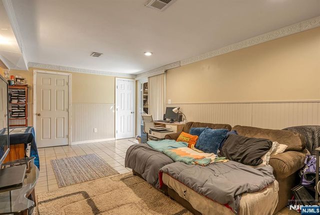 4 Lynn Court, Lincoln Park Borough, NJ 07035