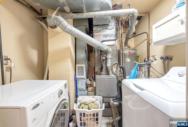 4 Lynn Court, Lincoln Park Borough, NJ 07035